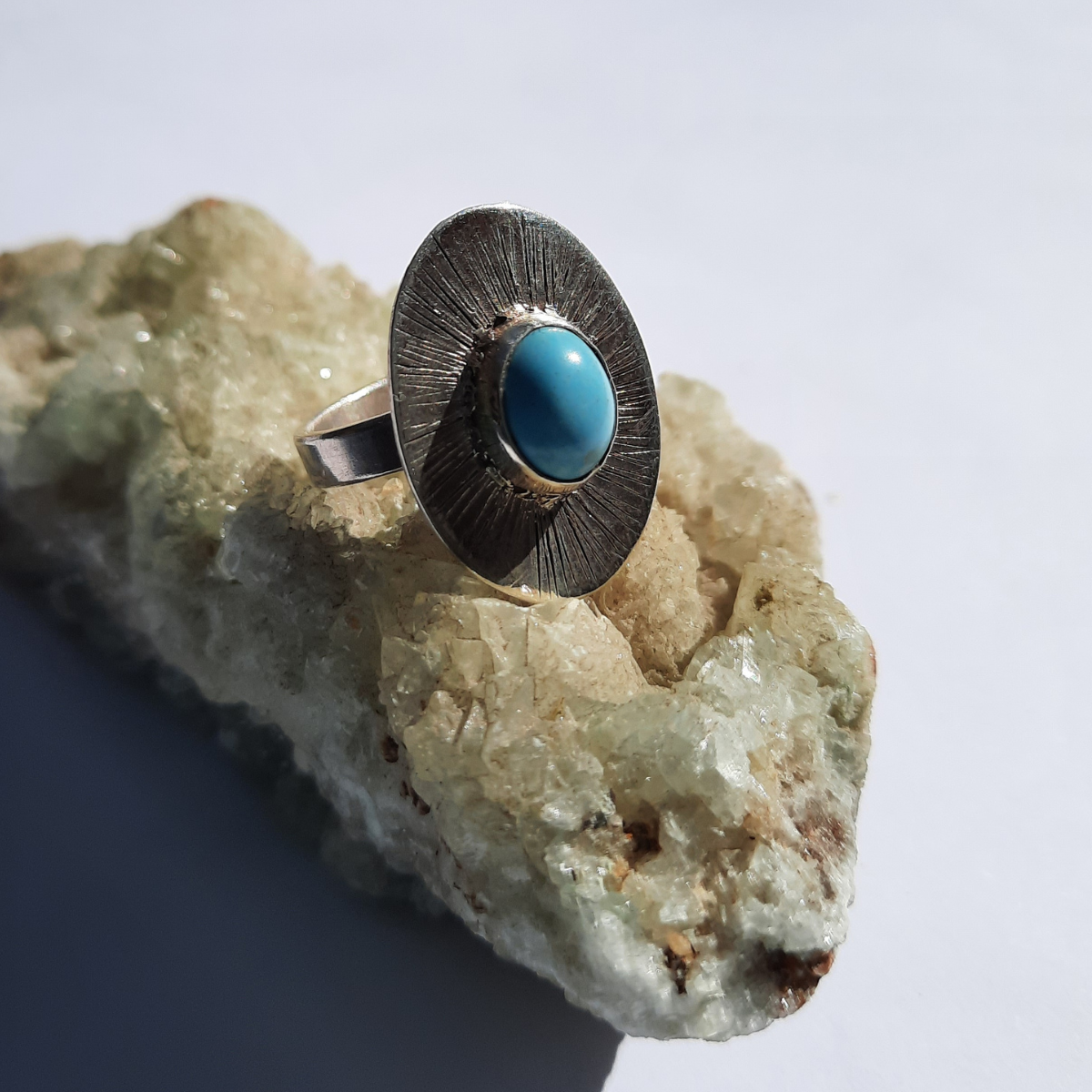 Anillo de Plata 950 con Turquesa – Talla 17 (US 8) – Pieza única