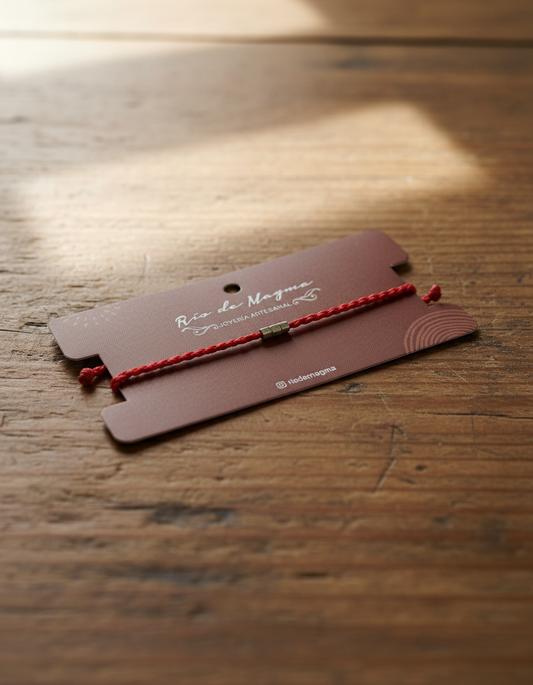 Pulsera Roja de Protección Talla de Hombre con Cubos de Plata 950 | Ajustable | Macramé