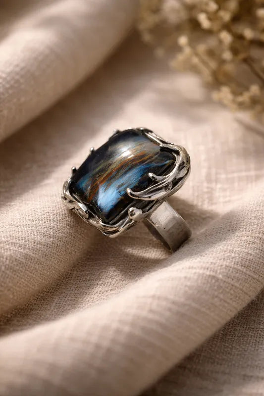 Joyería artesanal vs joyería industrial: diferencias y cómo elegir