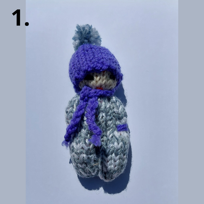 Muñecas Tejidas Artesanales. Pequeñas Compañeras. Varios colores