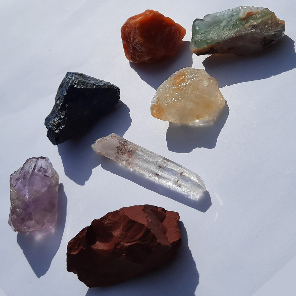 Set Cristales 7 Chakras en Bruto + Instructivo y Bolsa (7 Piedras)