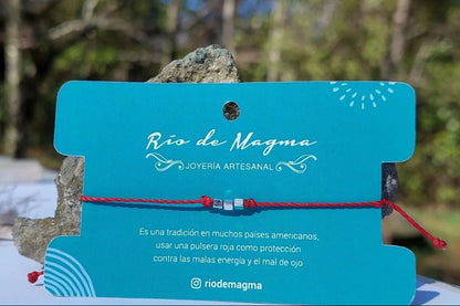 Pulsera Delgada Roja de Protección con Cubos de Plata 950 | Ajustable | Hecha a Mano