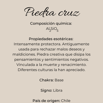 Ficha informativa de piedra cruz sobre fondo beige