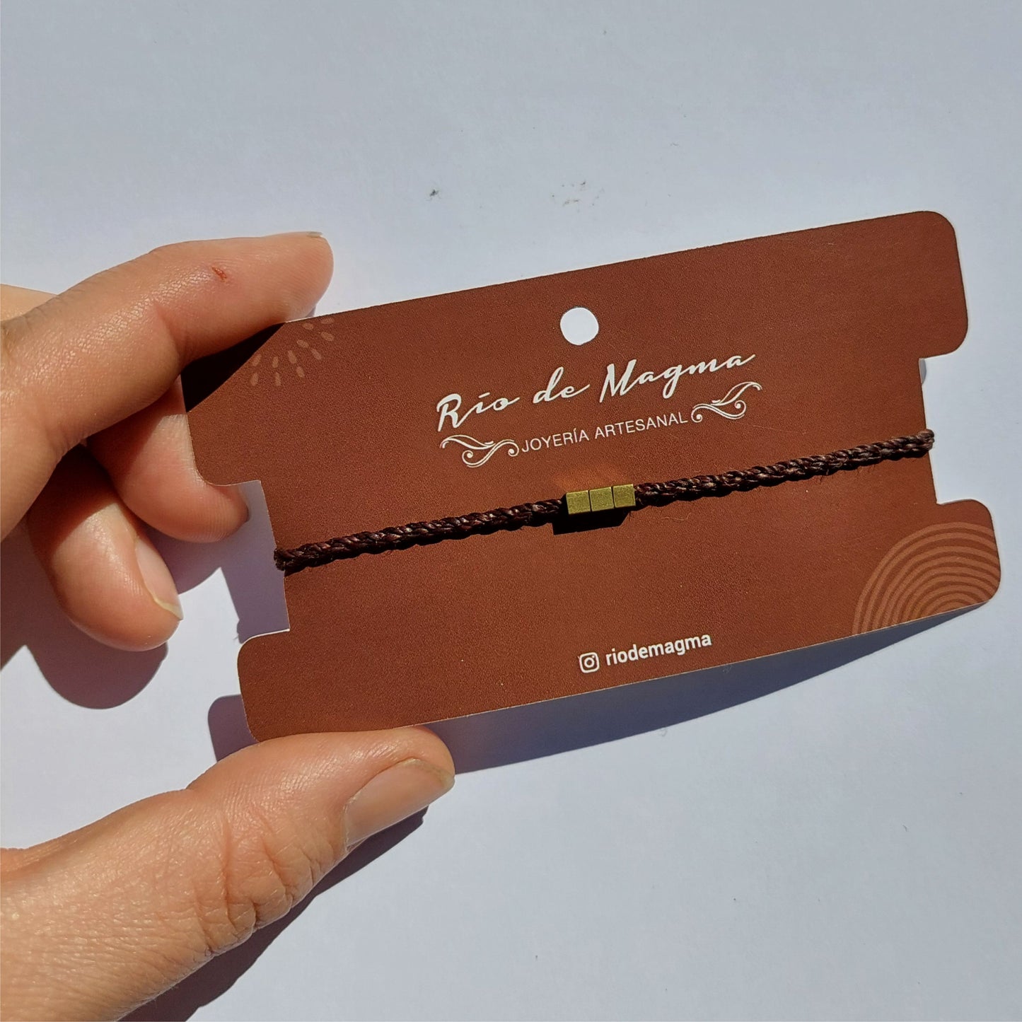 Pulsera Masculina Minimalista · 3 Cuentas de Bronce