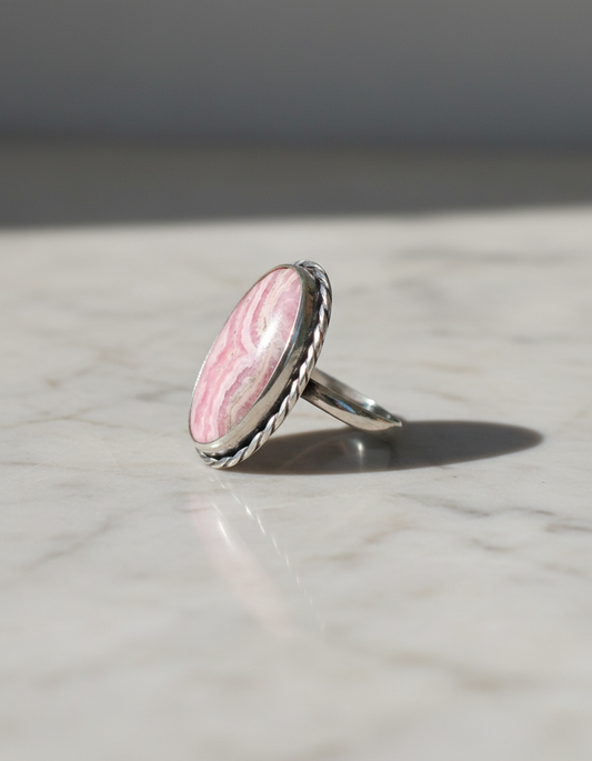 Anillo Ajustable de Plata 950 con Rodocrosita Argentina – Pieza única