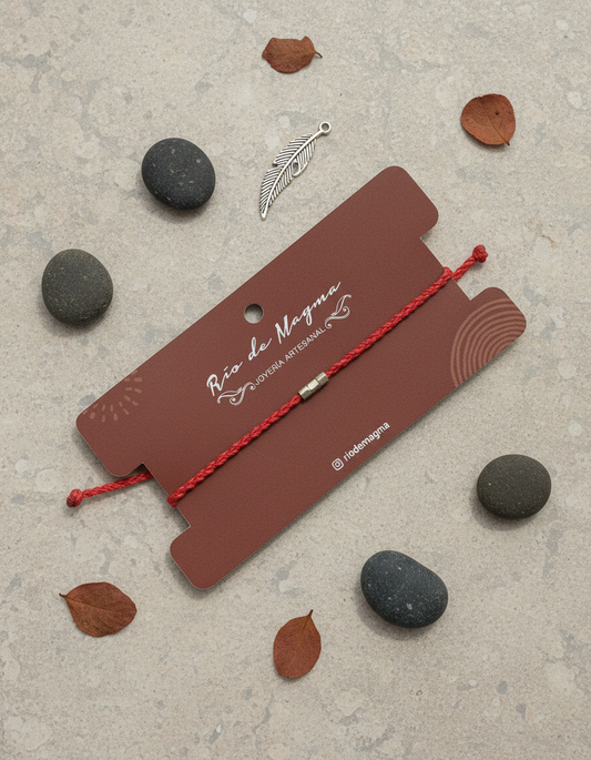 Pulsera Roja de Protección Talla de Hombre con Cubos de Plata 950 | Ajustable | Macramé