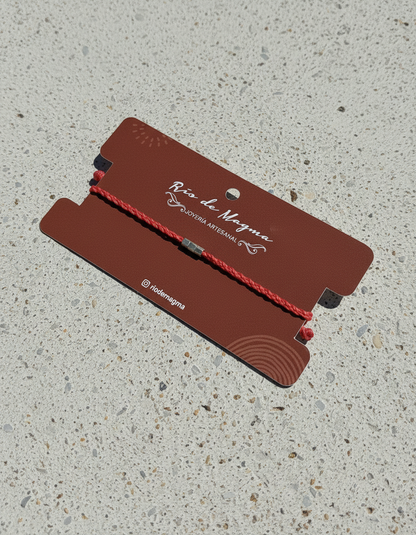 Pulsera Roja de Protección Talla de Hombre con Cubos de Plata 950 | Ajustable | Macramé