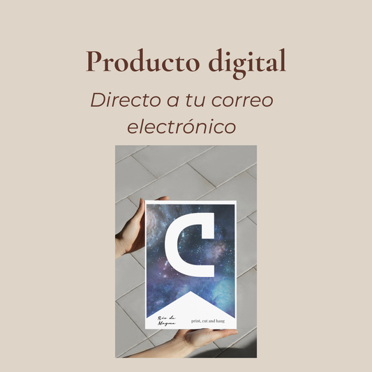 Imagen informativa de banderines estilo galaxia imprimibles sobre fondo beige, con texto "Producto digital, directo a tu correo electrónico".