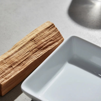 Kit Sahumar Palo Santo | Pocillo Cerámica blanca + Arena Volcánica + Palo Santo (20 g)